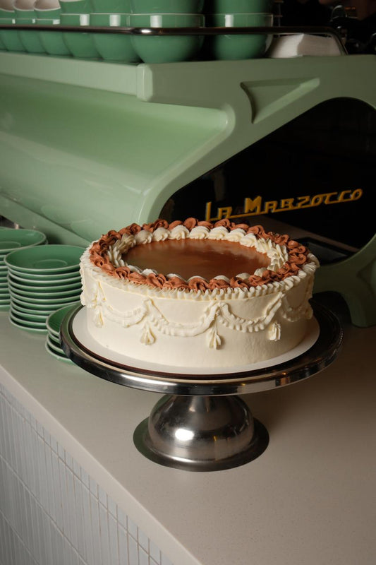 Морквяний карамельний торт