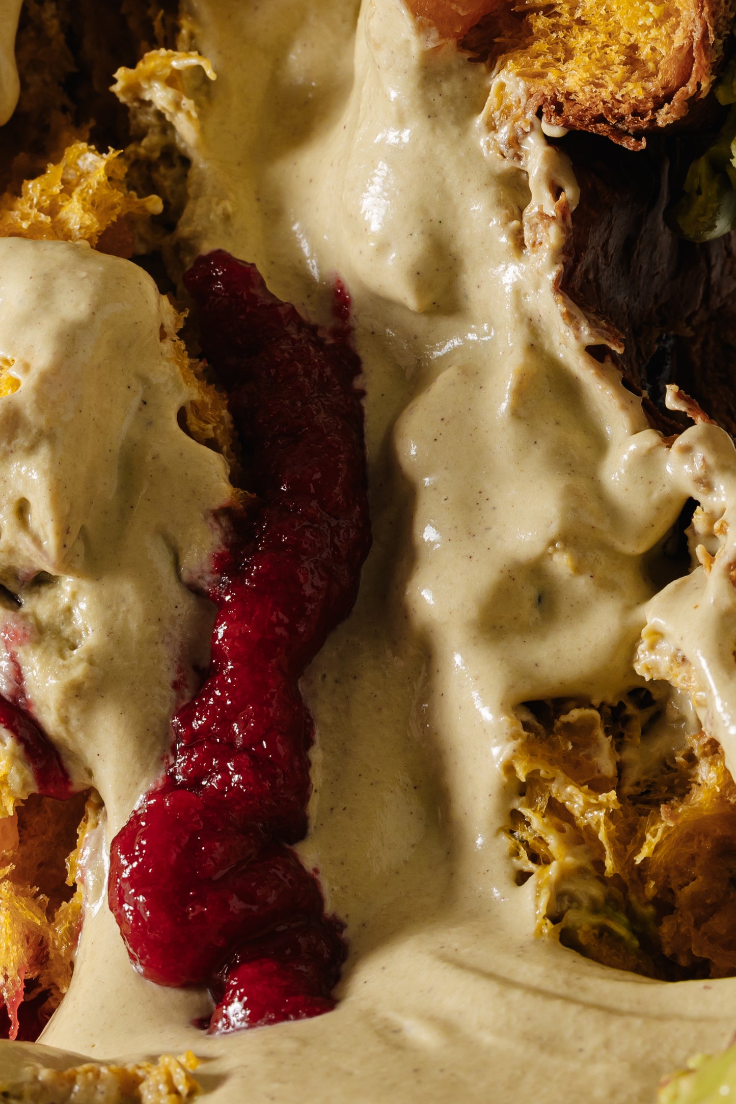 Паска Фісташка - вишня